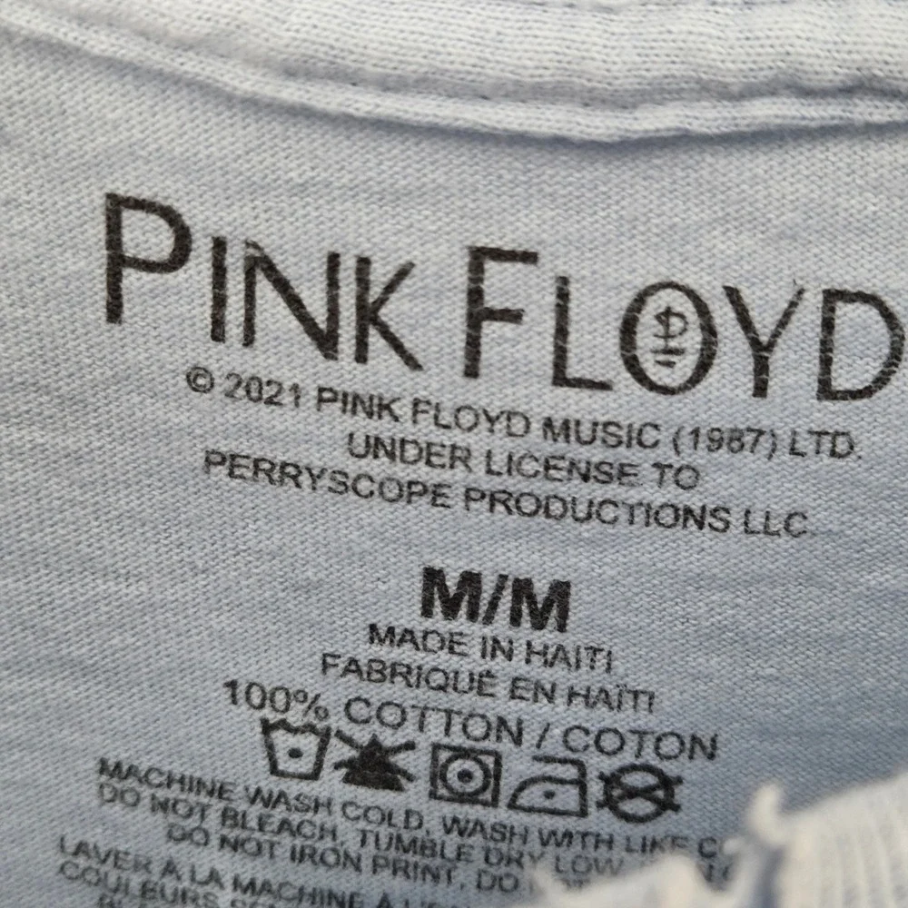 Pink Floyd Adult‎ Medium Destroyed Graphic T-Shirt Light Blue Spell Out Buckle